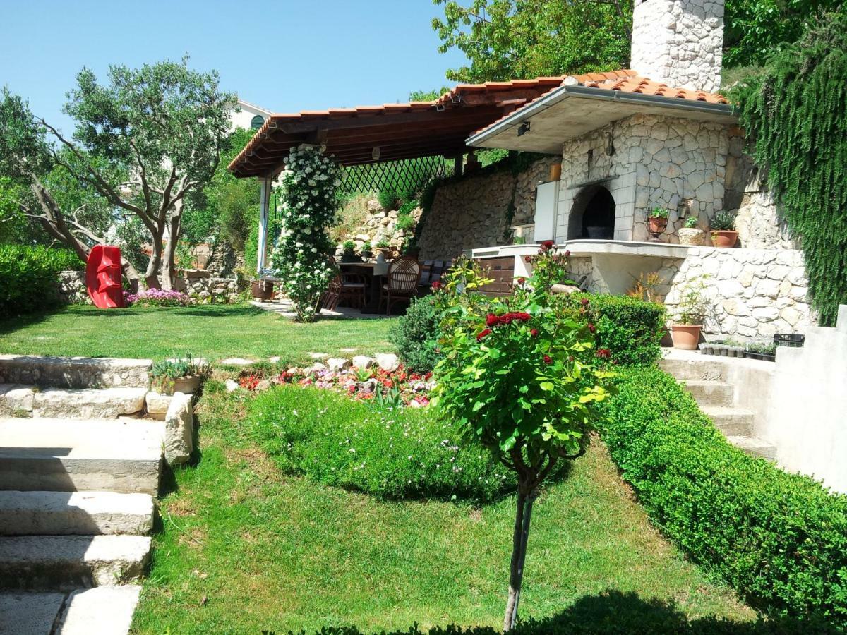 Apartment Orange Klis Exterior photo